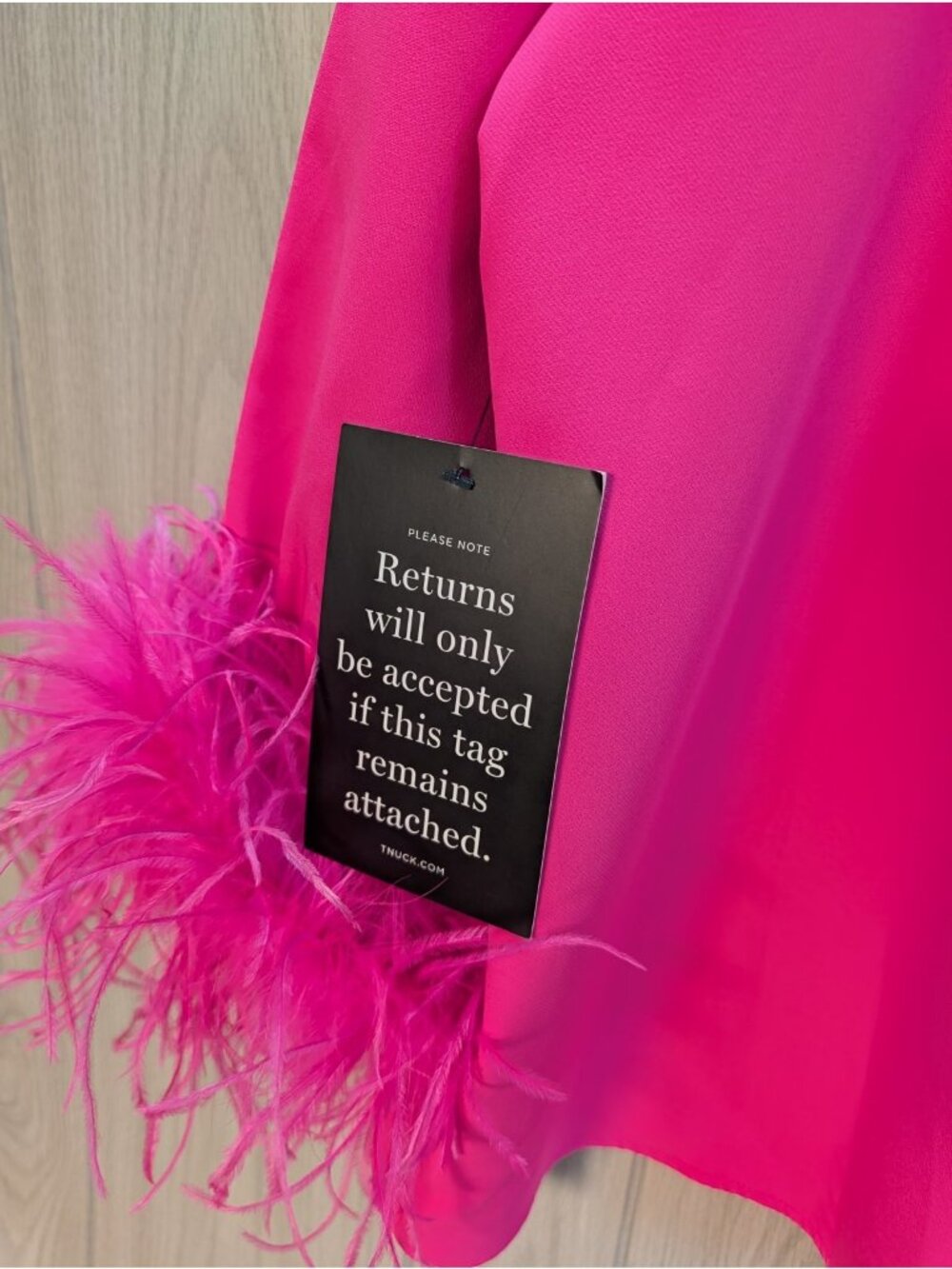 Tuckernuck Bright Pink Feather Miranda Top Size XXL Short Sleeve V Neck - Picture 4 of 8